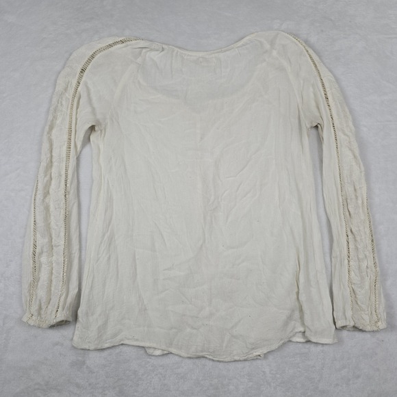 O'Neill Bambi Women's Size‎ Small Winter White Embroidered Neck Top - Picture 9 of 9